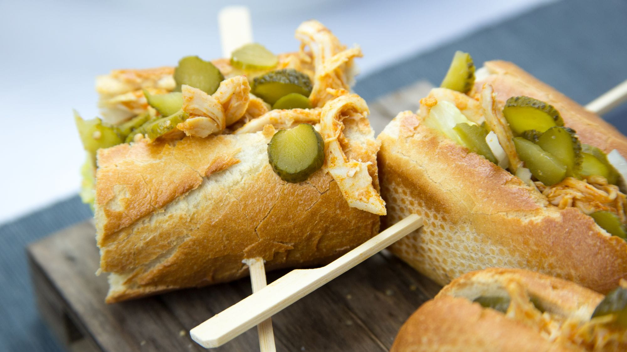 Bagietka z szybkim „pulled chicken”