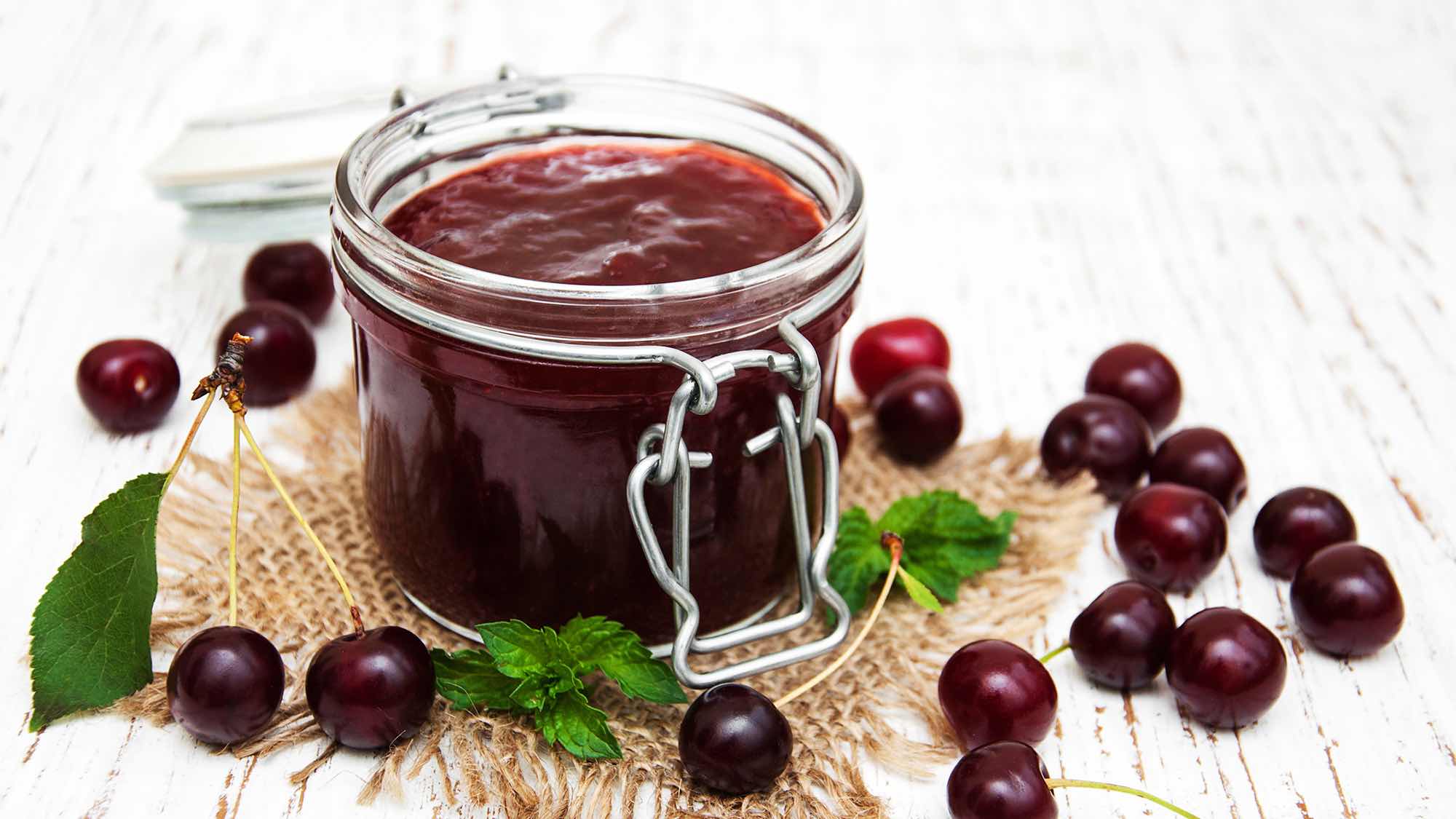 Dżem z wiśni z rumem - przepis
