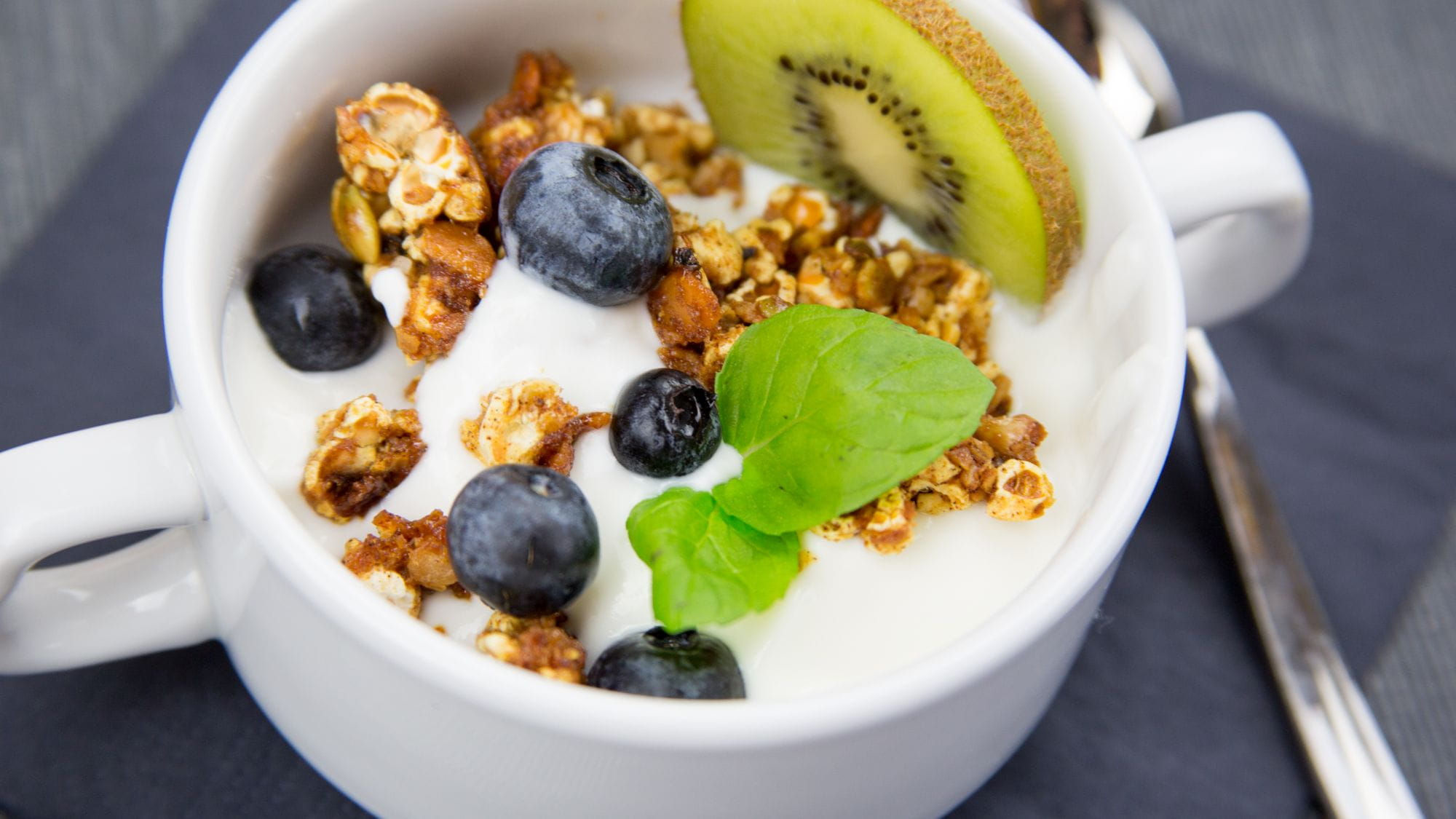 Granola z kukurydzą