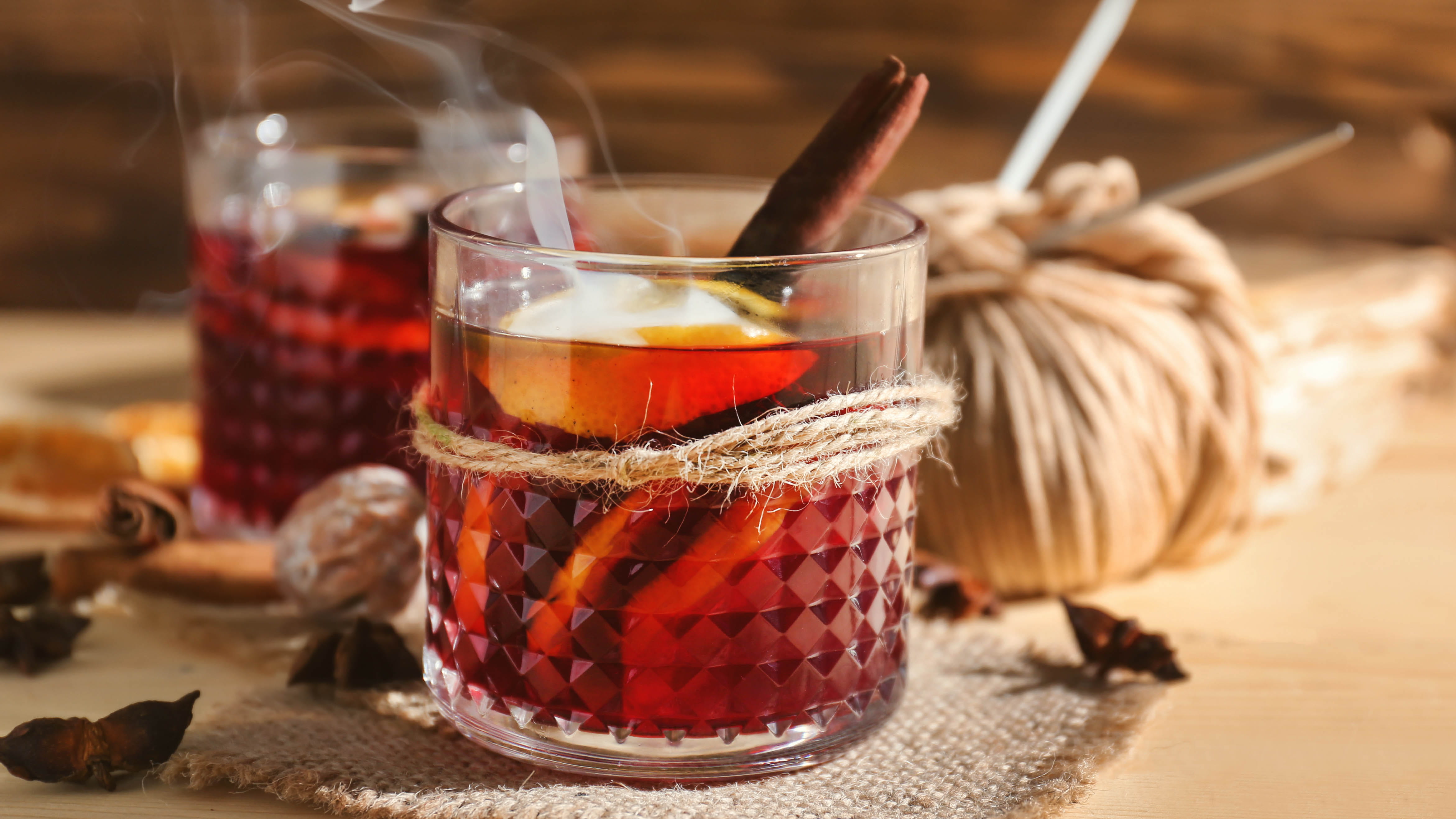 Przepis na aromatyczne grzane piwo