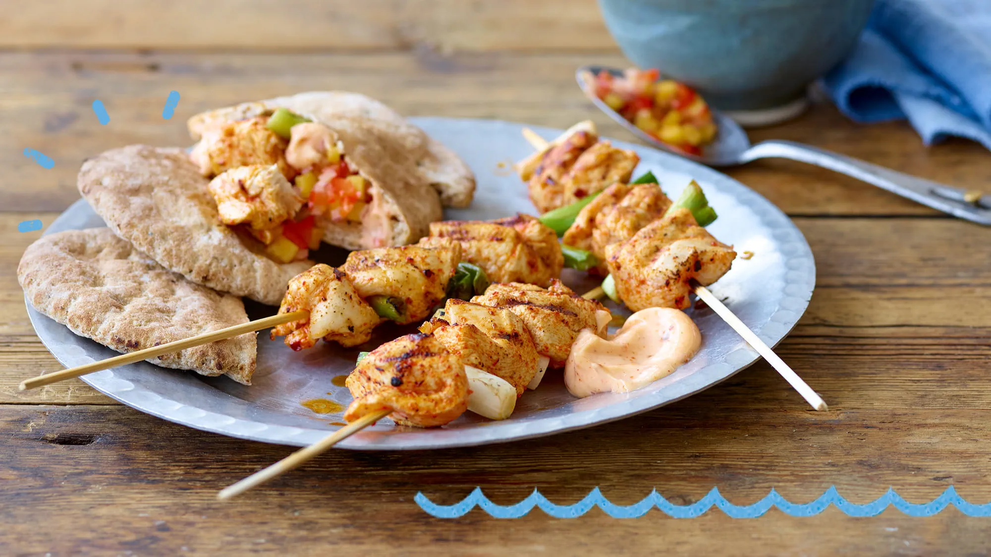 Kebab z kurczakiem i salsą mango l Kamis.pl