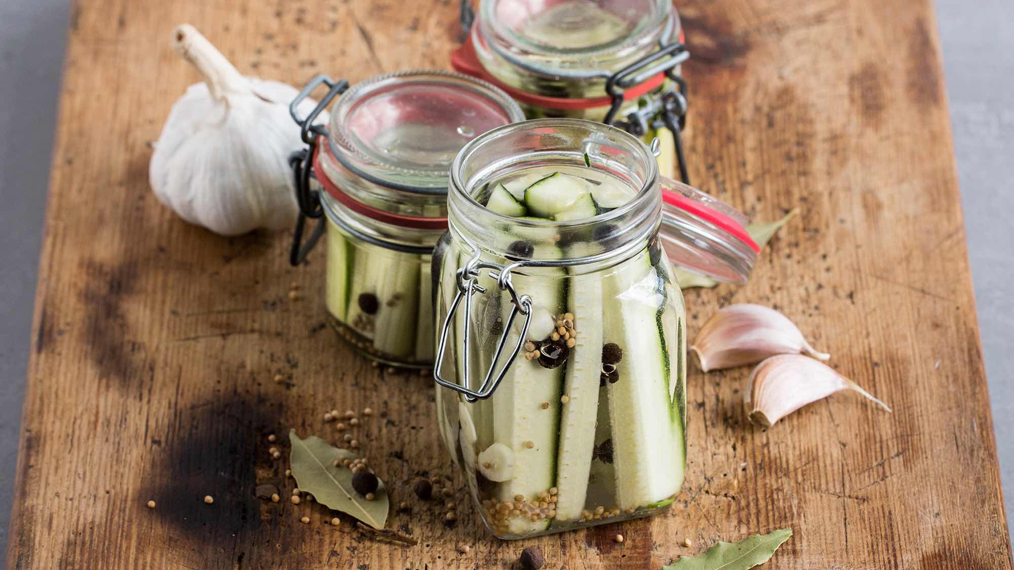 Kiszona cukinia w słoikach