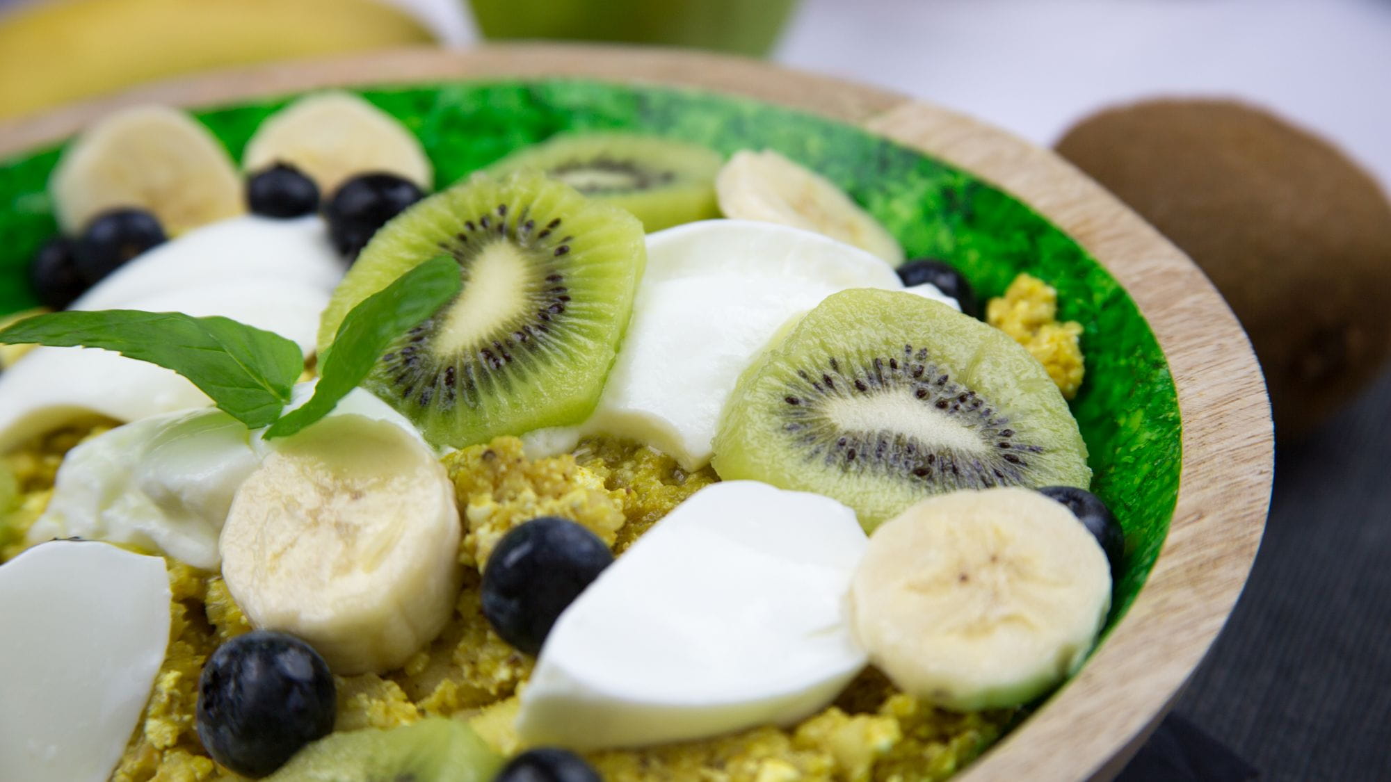 Kuskus z twarogiem i owocami