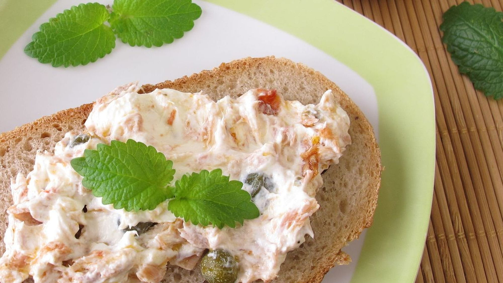 Masło paprykowe z makrelą - przepis Kamis