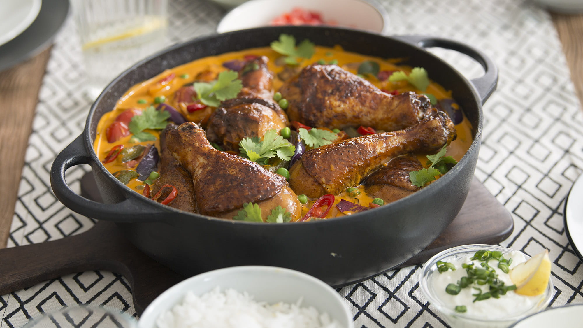 Orientalny kurczak w mleku kokosowym z kurkumą - przepis Kamis