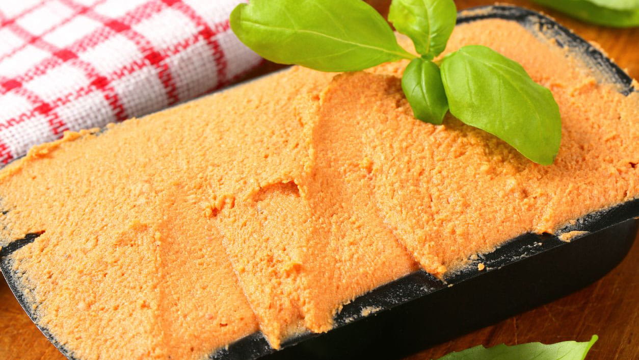 Pasztet z fasoli i suszonymi pomidorami - przepis Kamis