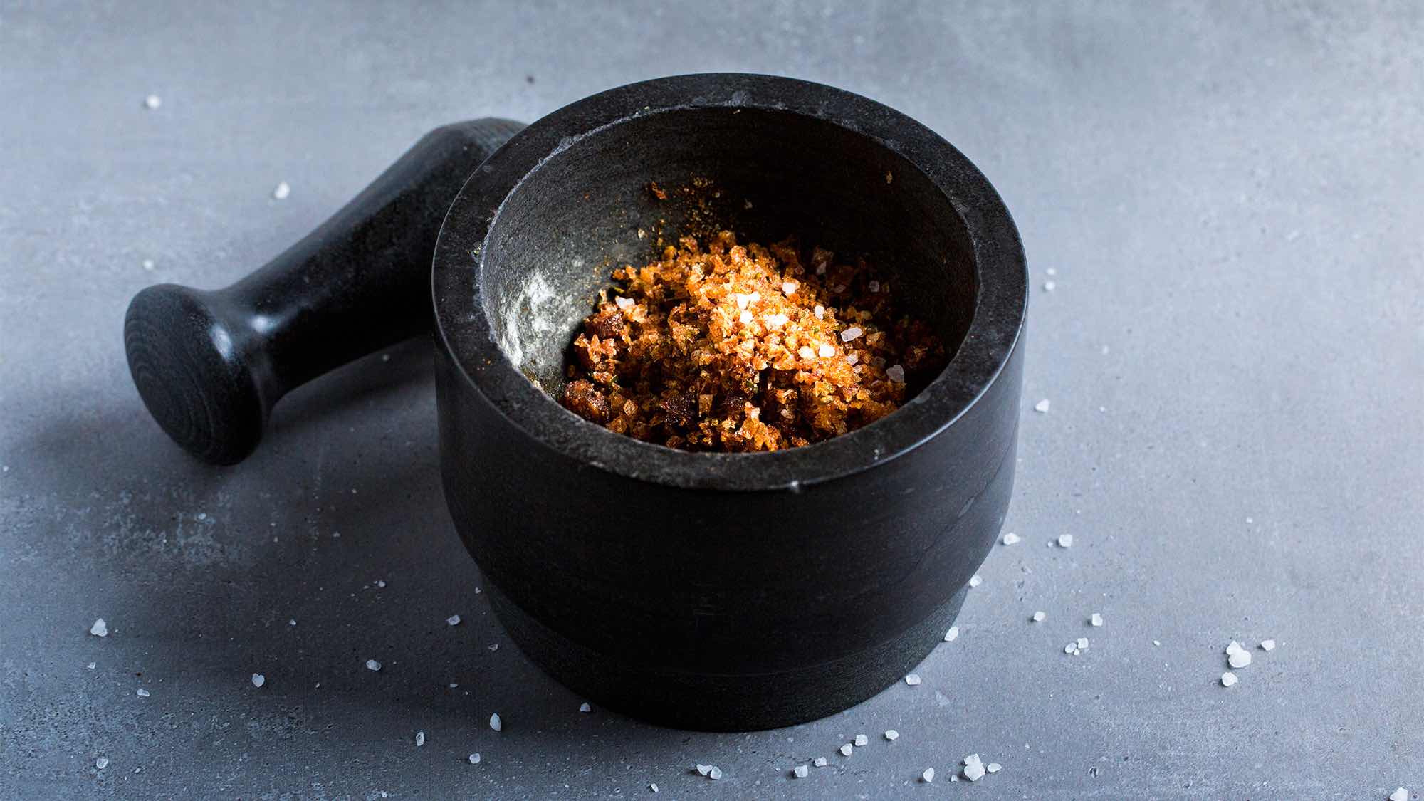 Sól morska z mango, curry i limonką