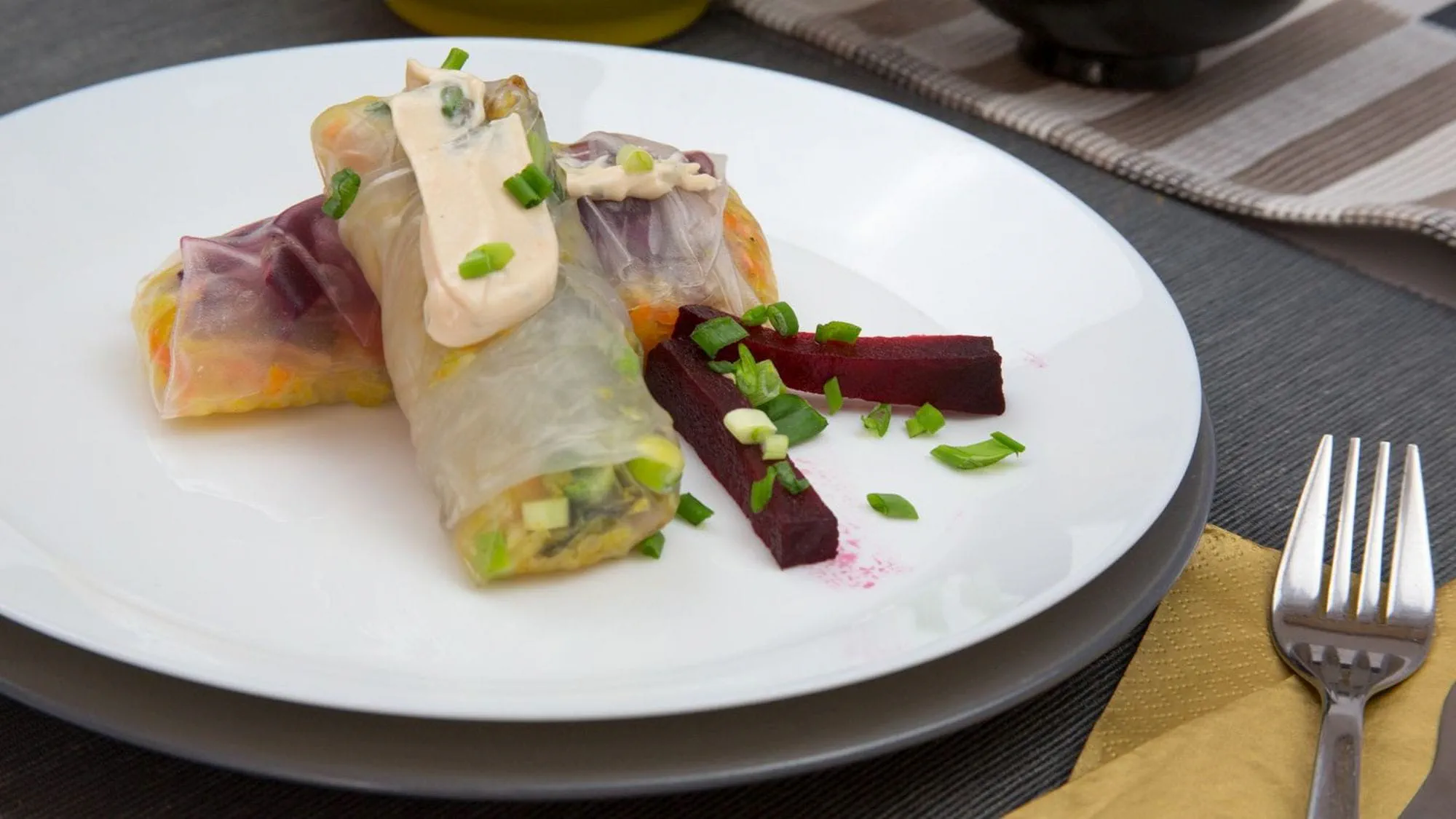 Spring Rolls ze smażonym śledziem