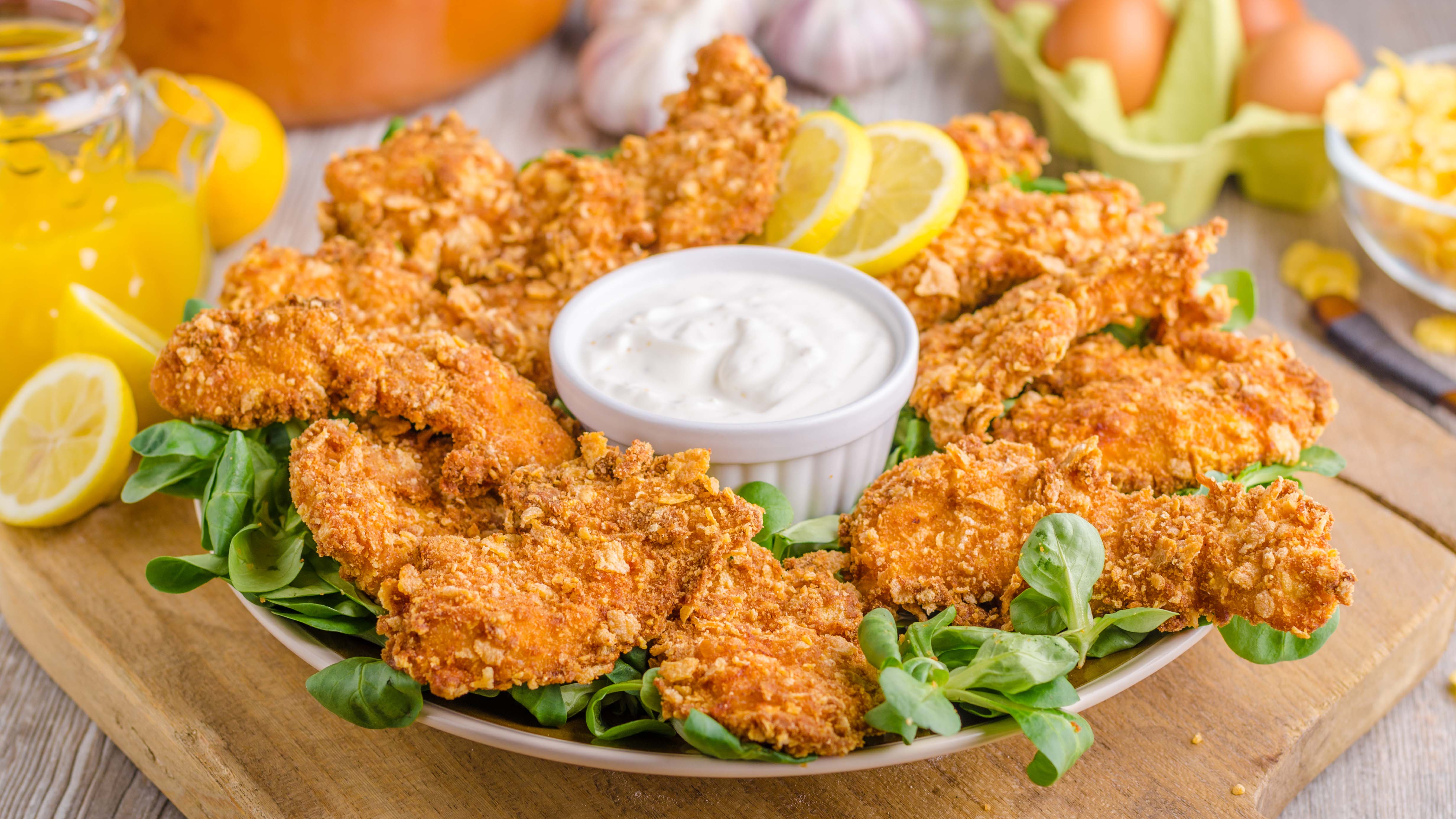 Stripsy ze szpinakiem i z mielonką - przepis Kamis