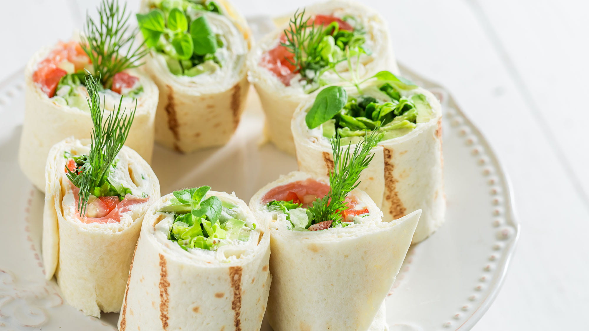 Kamis.pl: Tortilla z wędzonym łososiem