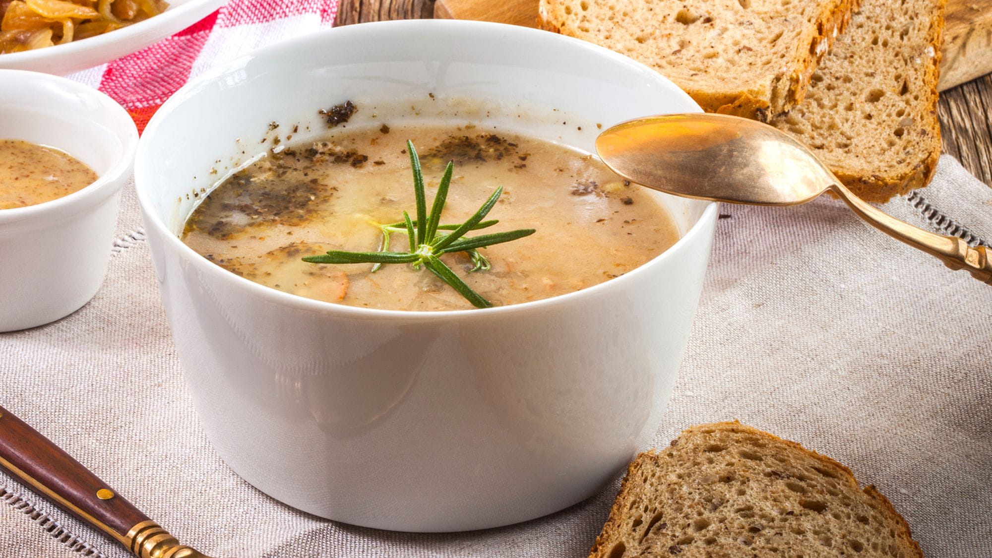 Zalewajka świętokrzyska na żurku