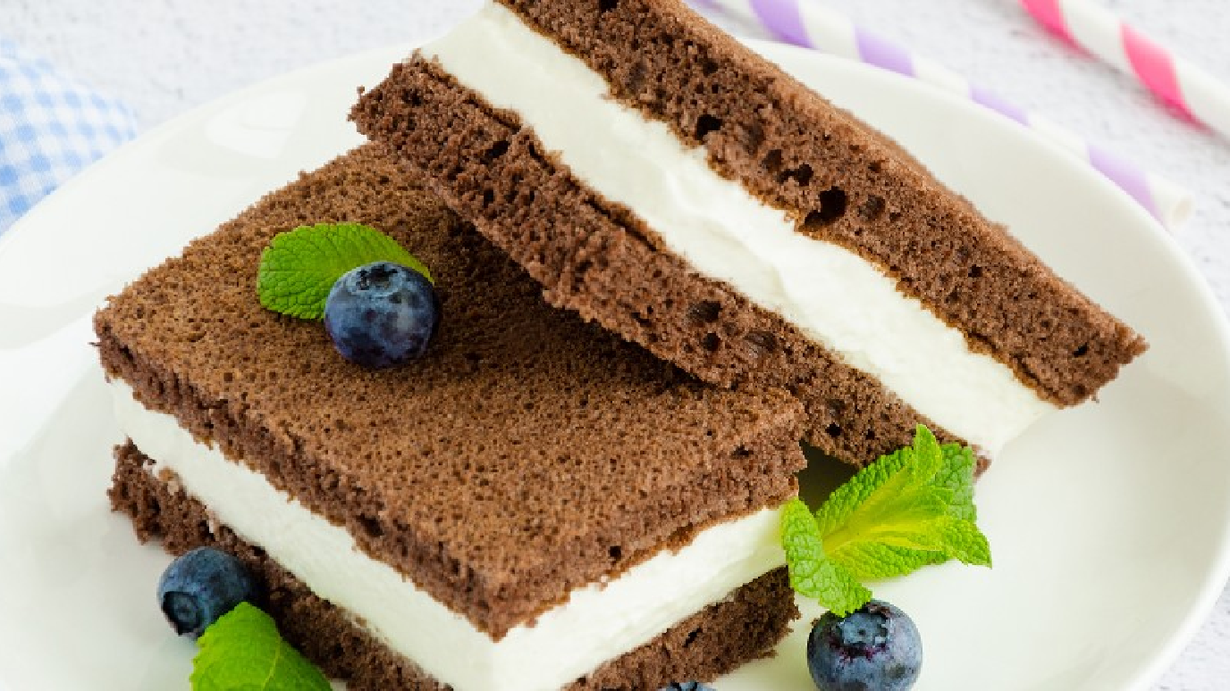 chocolate_almond_sandwich