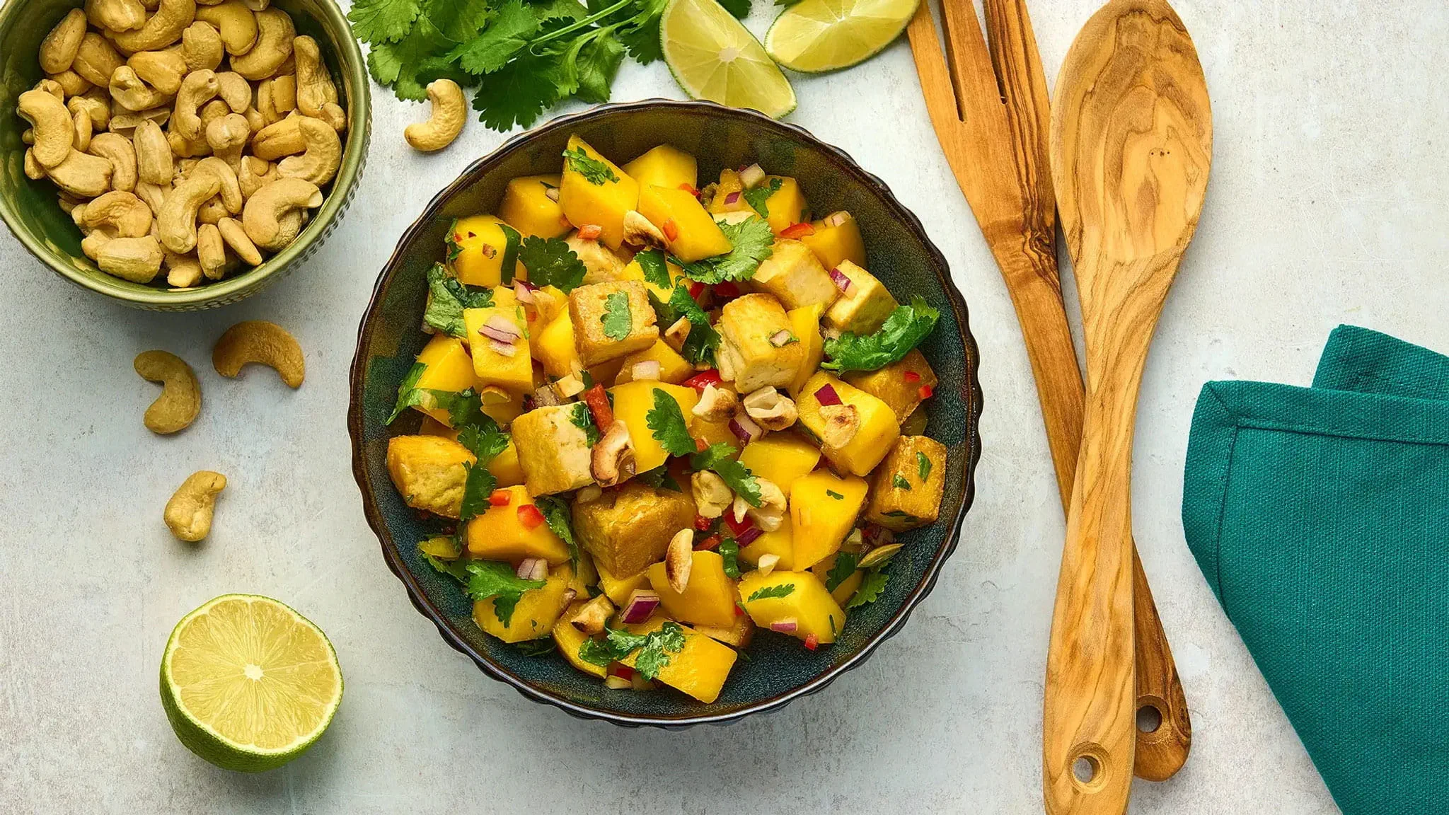 mango_tofu_salad_2000x1125
