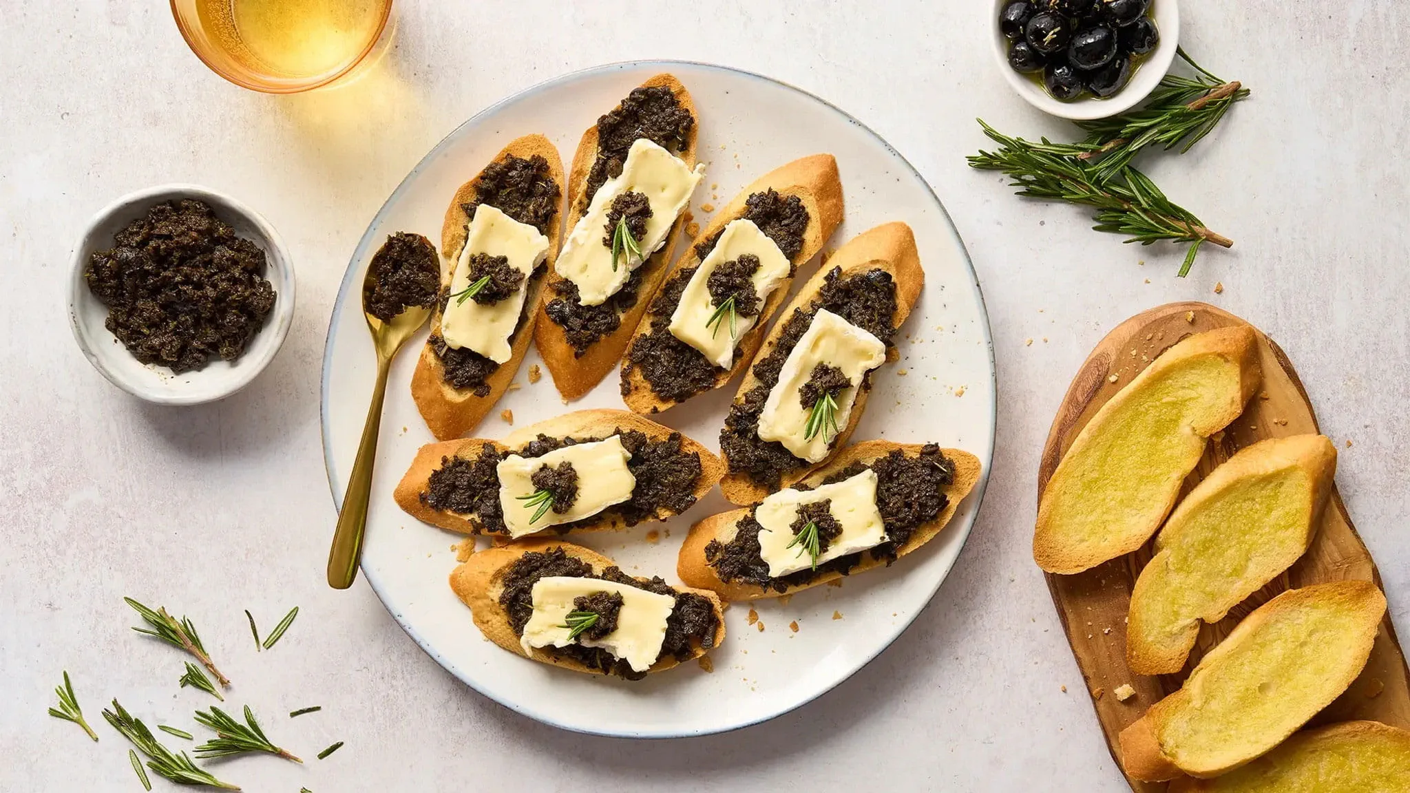 olive_jam_tapenade_2000x1125