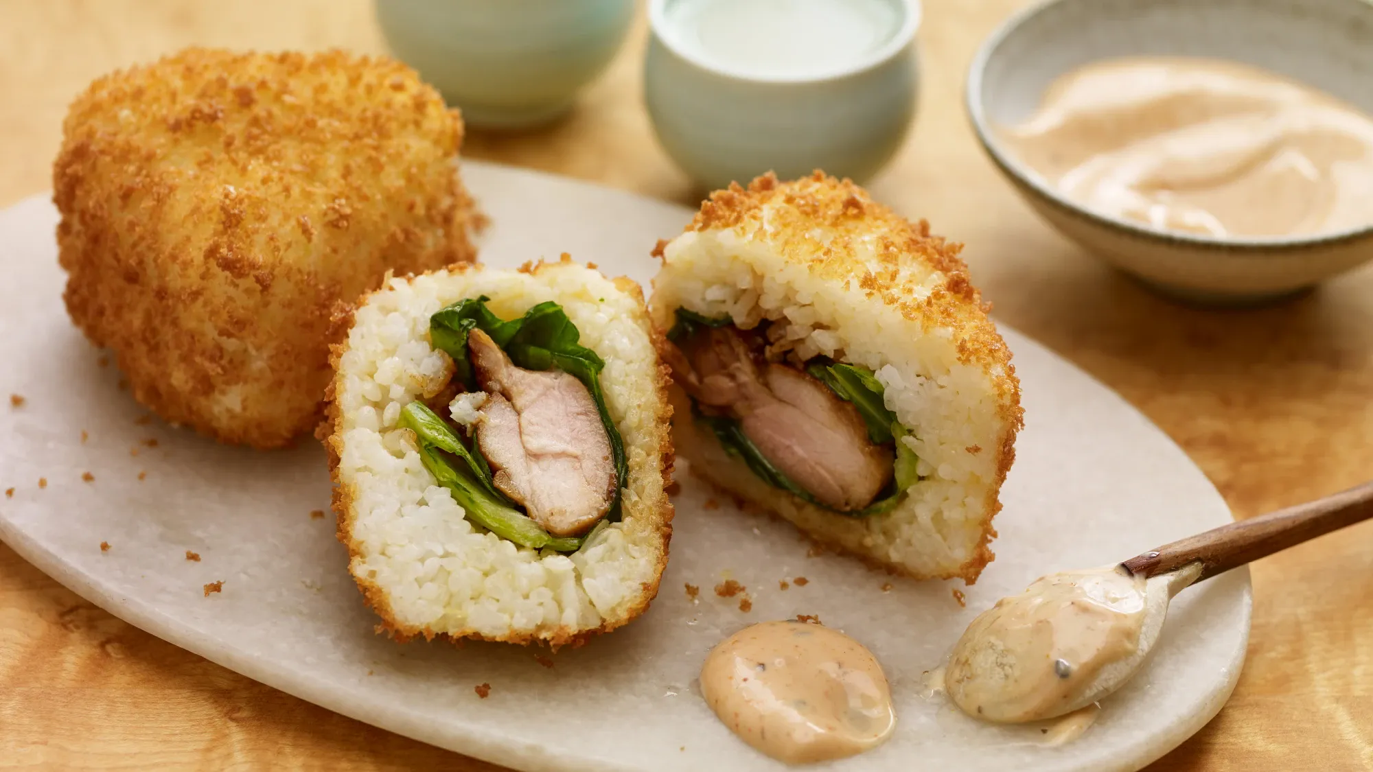 smazone_kulki_ryzowe_nadziewane_kurczakiem_2000__1125