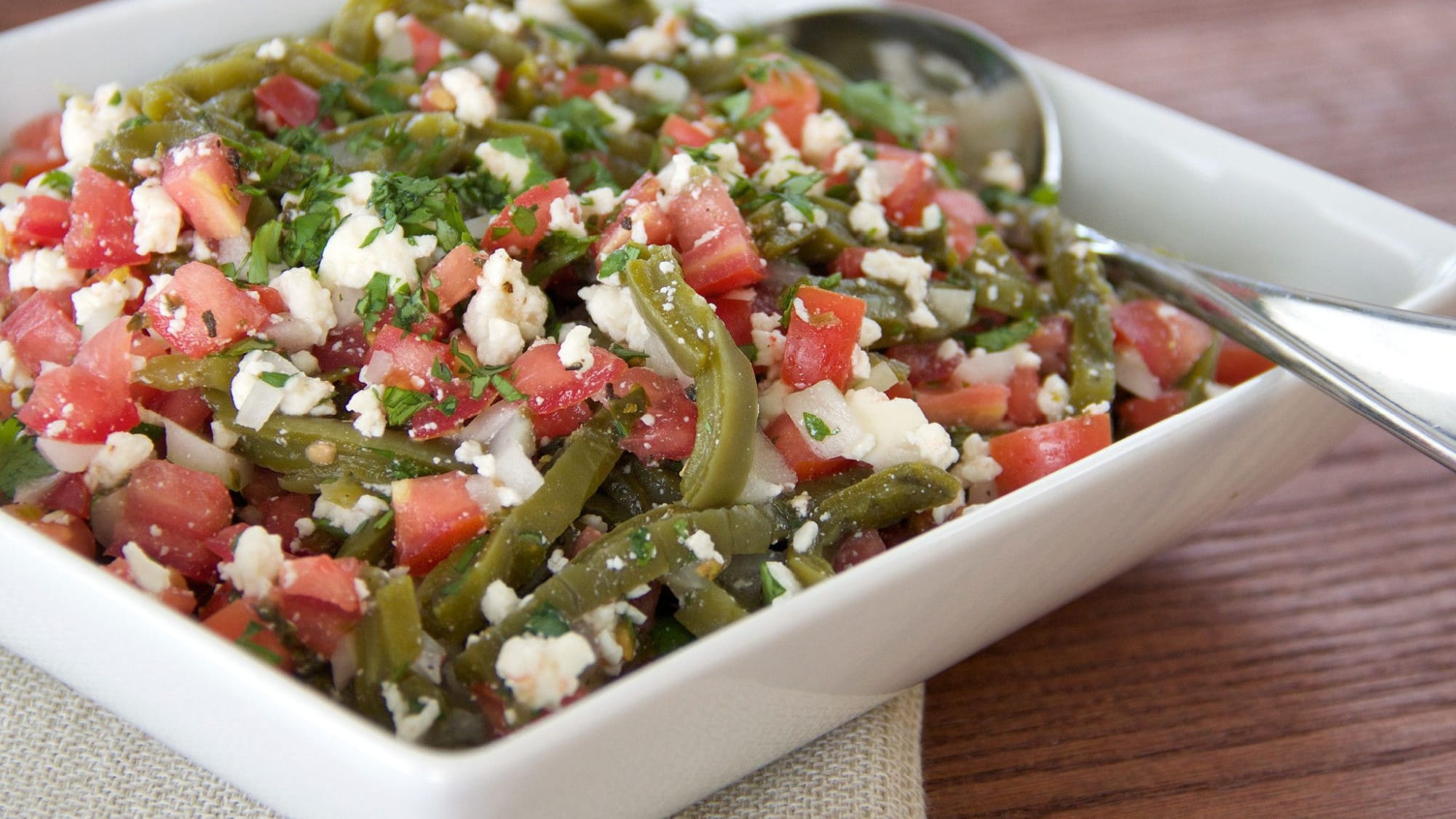 ensalada-de-nopales-salatka-z-kaktusem-3