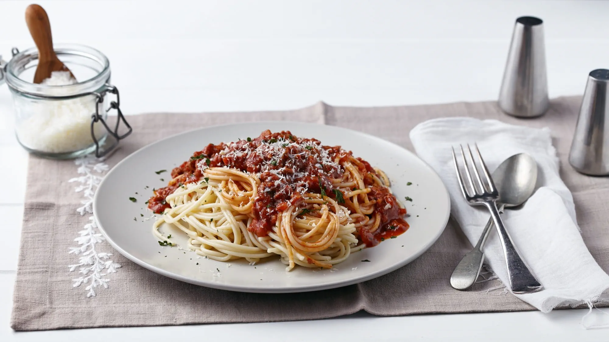spaghetti-bolognese-z-tymiankiem-i-chili-3