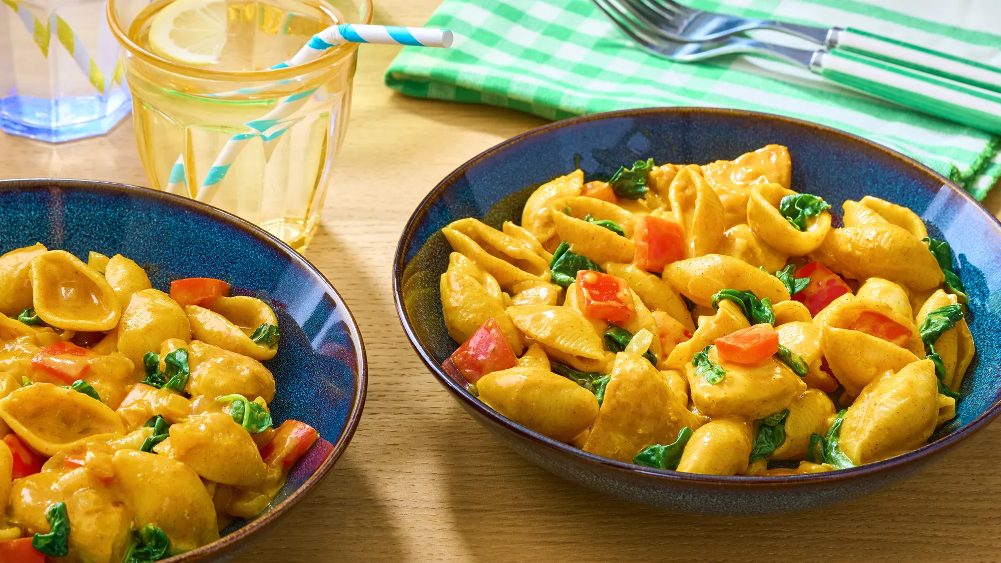 Makaron z kurczakiem w kremowym sosie curry