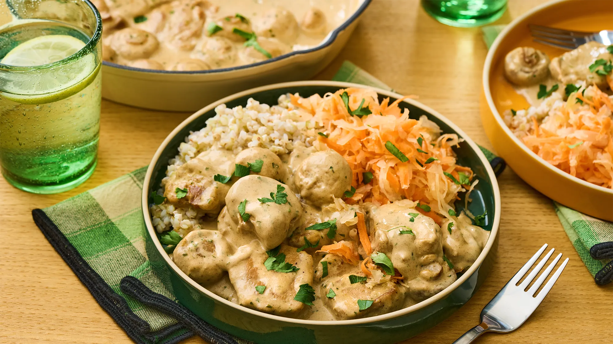 Polędwiczki wieprzowe w aromatycznym sosie grzybowym