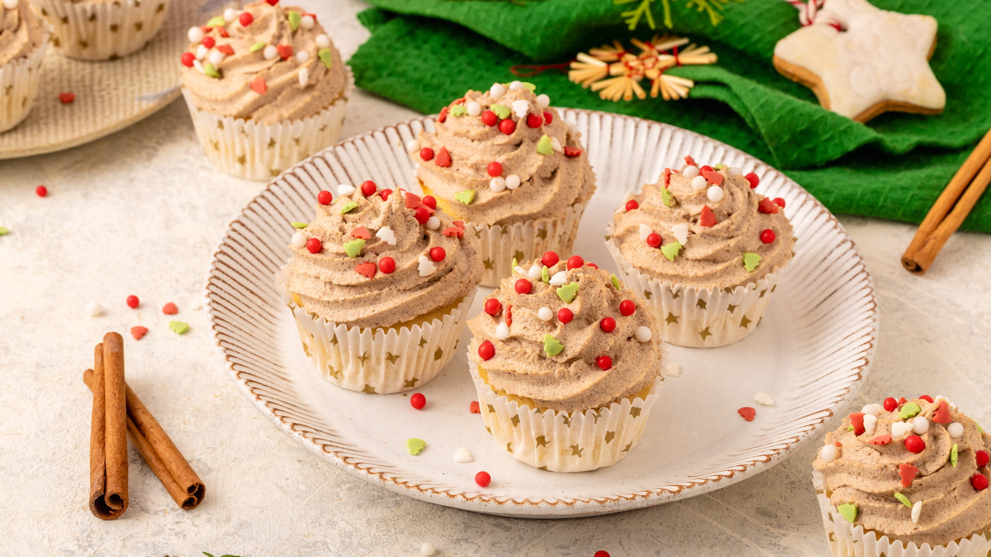 muffinki_piernikowe_2000_1125