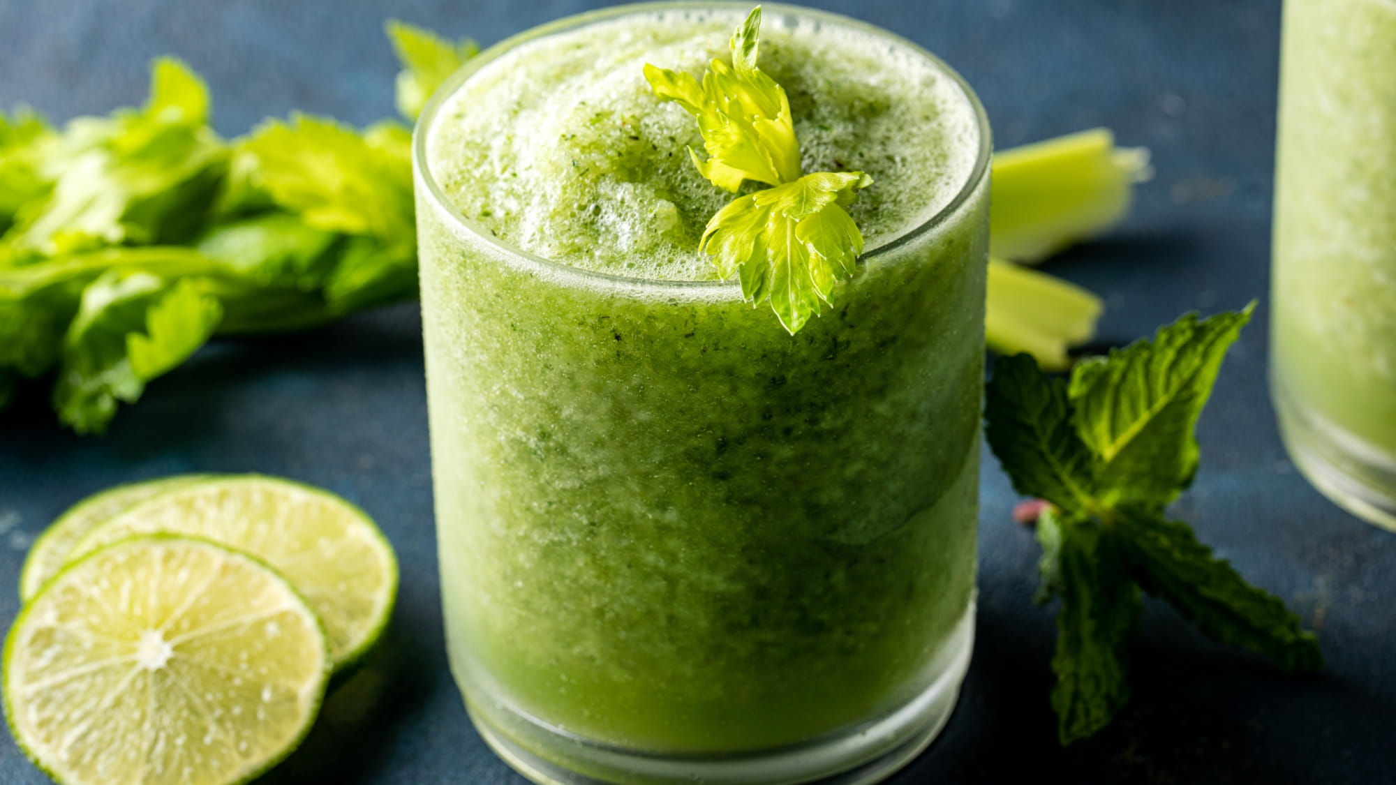 lodowy-koktajl-ogorkowo-selerowy