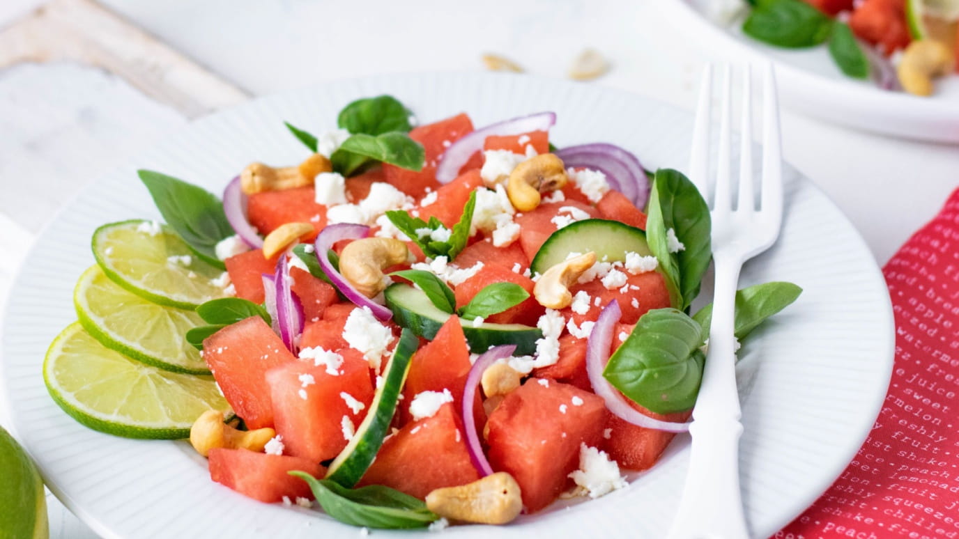 Sałatka z arbuza i cebuli