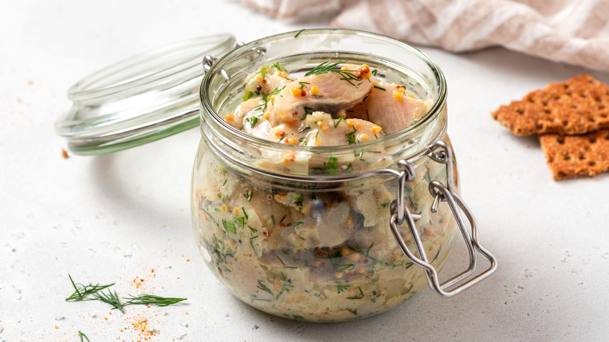 Śledzie w sosie musztardowym