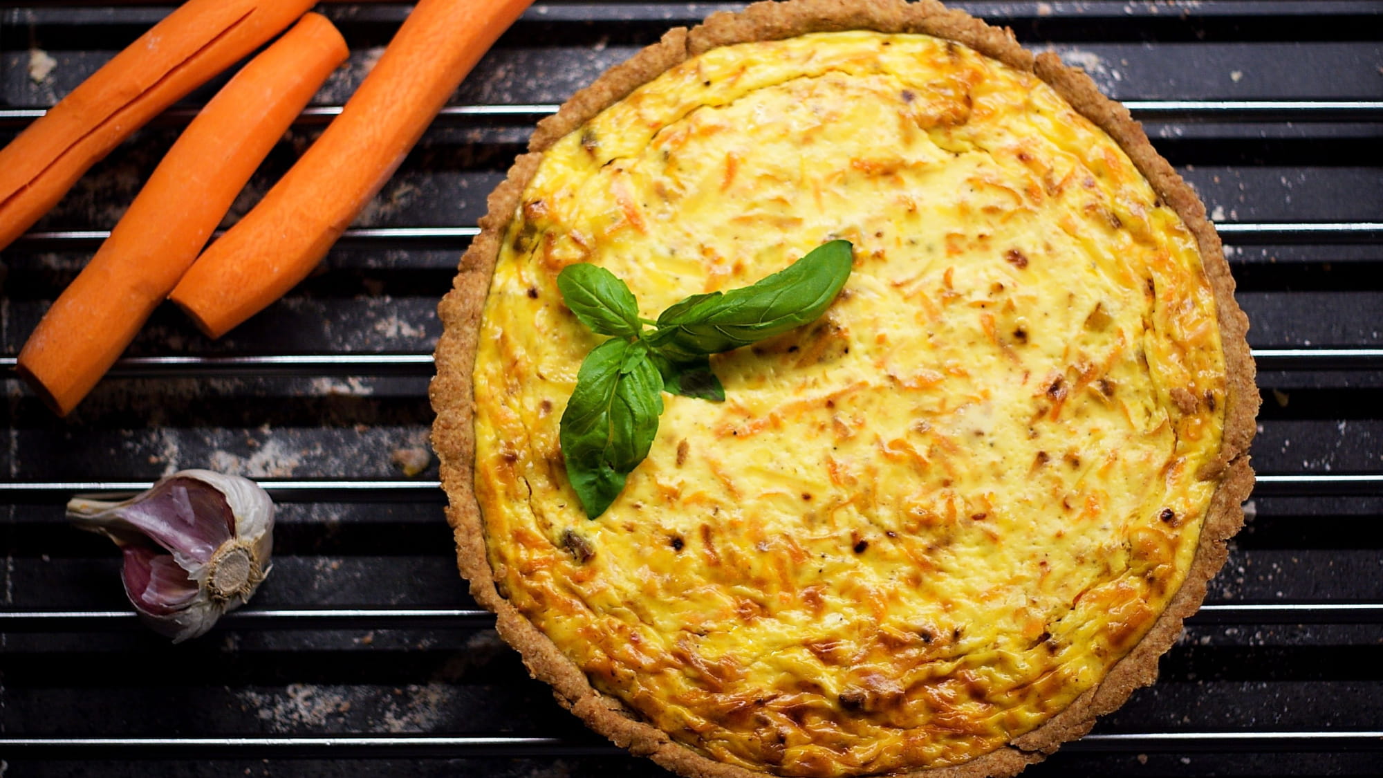 Tarta z młodą marchwią - przepis na tartę